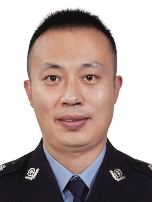 演员敖翔,光影之间，演绎人生百态