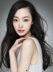 小顶顶个人资料,才华横溢的年轻艺术家，用镜头讲述生活故事