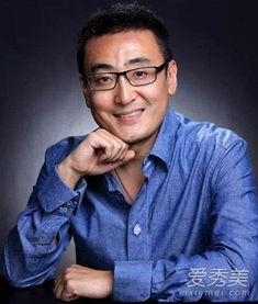 窦文涛背景,从传媒奇才到跨界达人，揭秘他的传奇人生