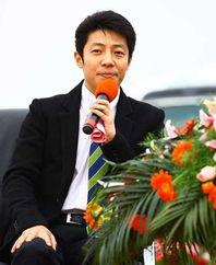 撒贝宁的家庭背景,出身名门，传承家风的综艺主持新锐